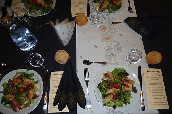 Repas de Réveillon au village Chadenas à Embrun Repas de Réveillon au village Chadenas à Embrun