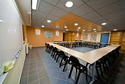 Salle de séminaire au village Chadenas à Embrun Salle de séminaire au village Chadenas à Embrun