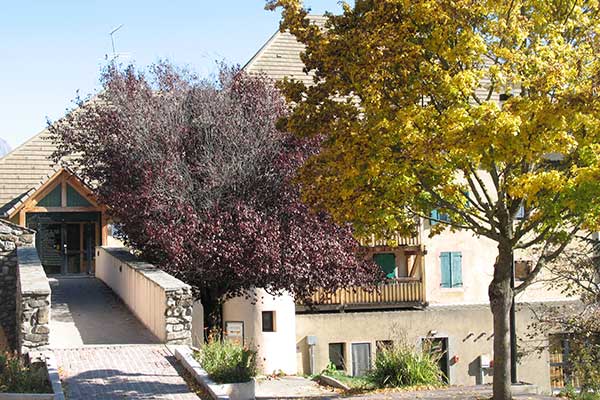 Village Chadenas en automne Village Chadenas en automne