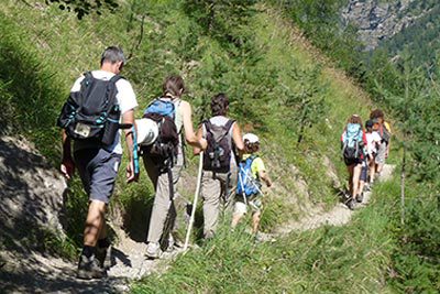 Randonnée en famille dans les Hautes-Alpes
